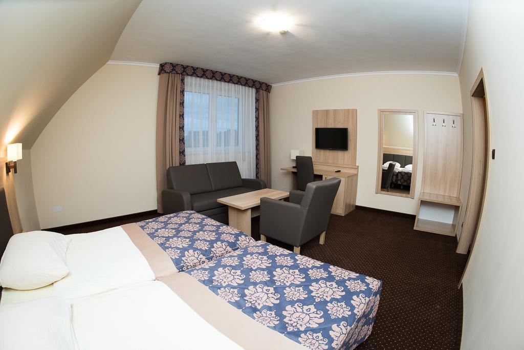 Motel Db2000 Bilgoraj Ruang foto