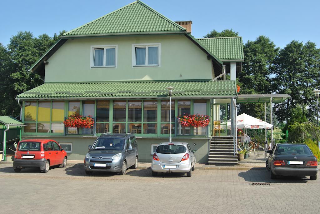 Motel Db2000 Bilgoraj Bagian luar foto