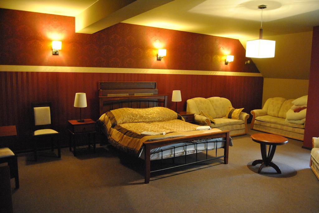 Motel Db2000 Bilgoraj Ruang foto